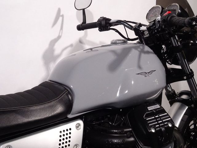 moto-guzzi - v-7-iii-milano