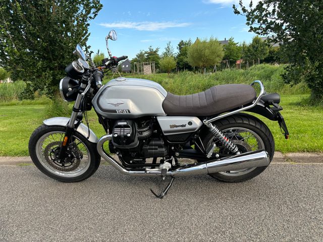 moto-guzzi - v-7-iii-special