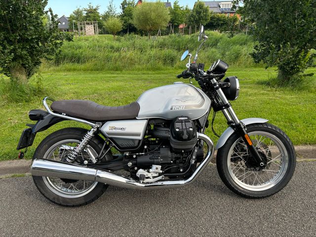 moto-guzzi - v-7-iii-special