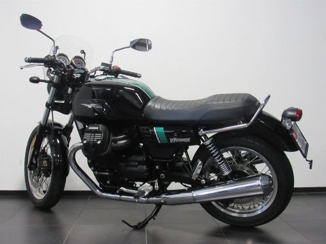 moto-guzzi - v-7-iii-special