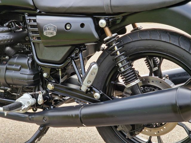 moto-guzzi - v-7-iii-stone