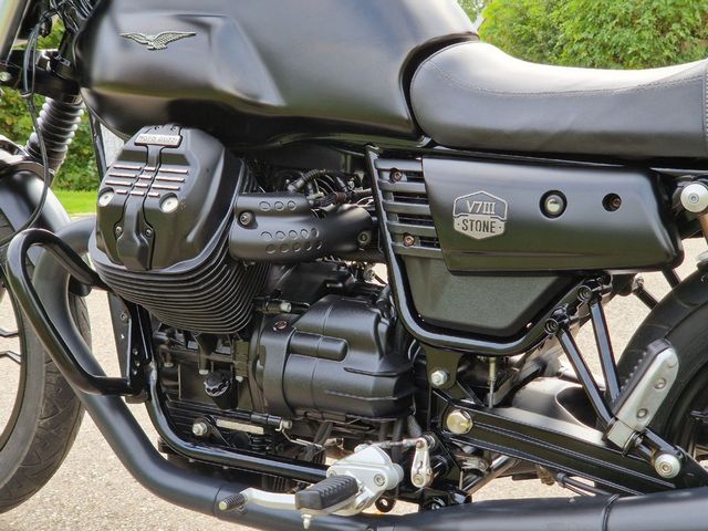 moto-guzzi - v-7-iii-stone