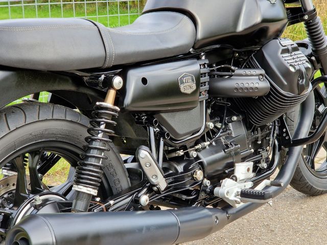 moto-guzzi - v-7-iii-stone