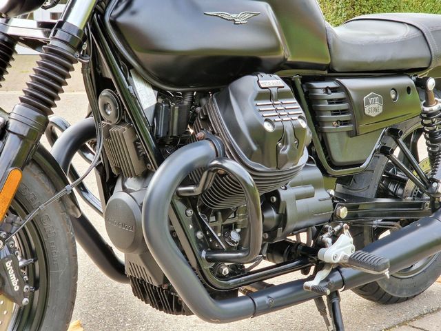 moto-guzzi - v-7-iii-stone