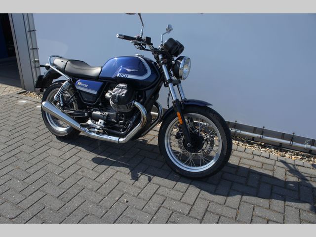 moto-guzzi - v-7-special