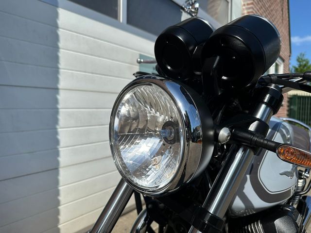 moto-guzzi - v-7-special