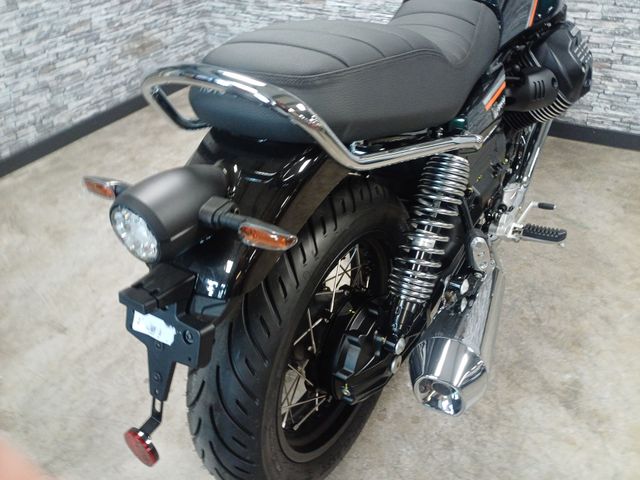 moto-guzzi - v-7-special