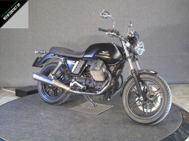 moto-guzzi - v-7-stone