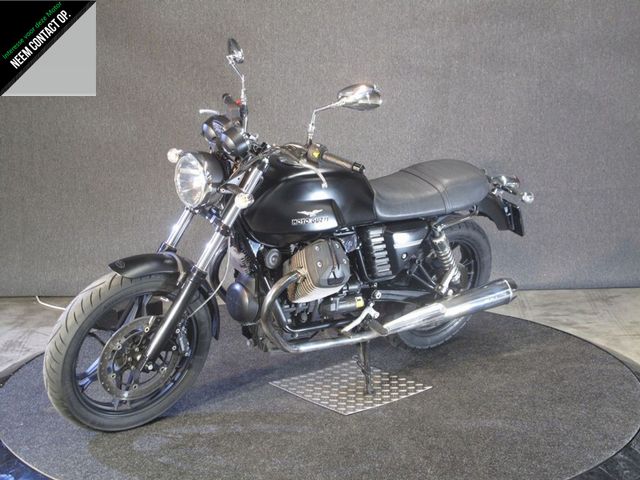 moto-guzzi - v-7-stone