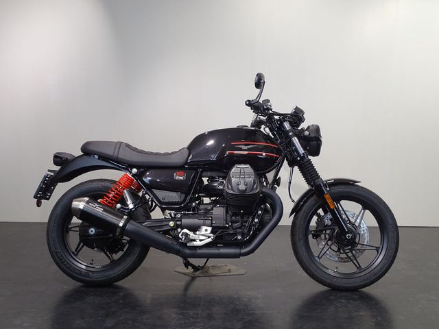 moto-guzzi - v-7-stone