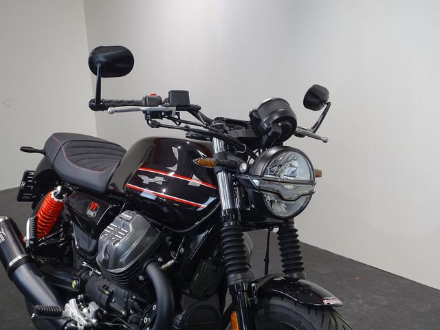 moto-guzzi - v-7-stone