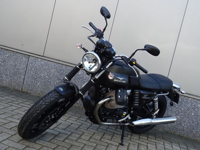 moto-guzzi - v-7-stone