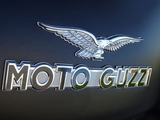 moto-guzzi - v-7-stone
