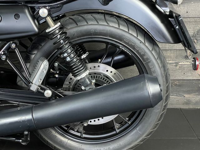moto-guzzi - v-7-stone