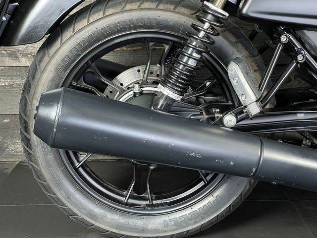 moto-guzzi - v-7-stone