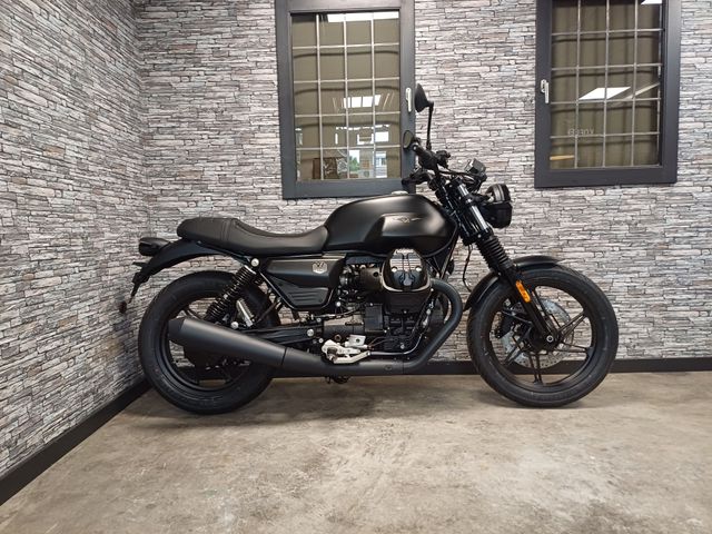 moto-guzzi - v-7-stone