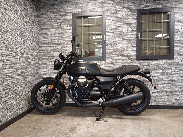 moto-guzzi - v-7-stone