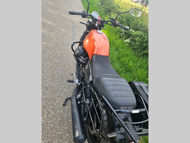 moto-guzzi - v-7-stone-850
