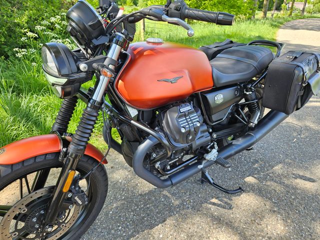 moto-guzzi - v-7-stone-850