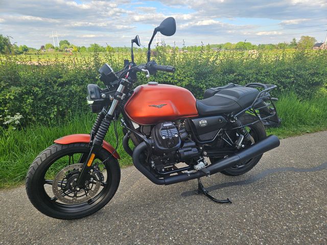 moto-guzzi - v-7-stone-850