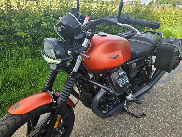 moto-guzzi - v-7-stone-850