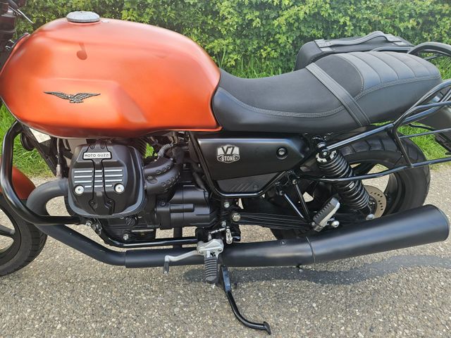 moto-guzzi - v-7-stone-850