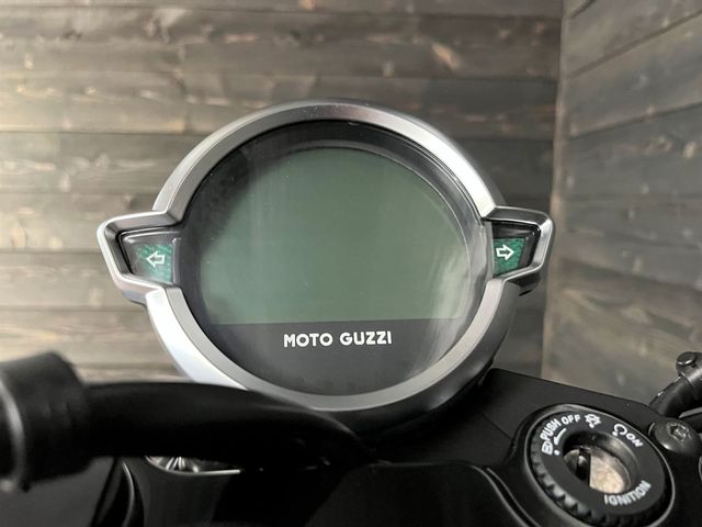 moto-guzzi - v-7-stone-centenario-850