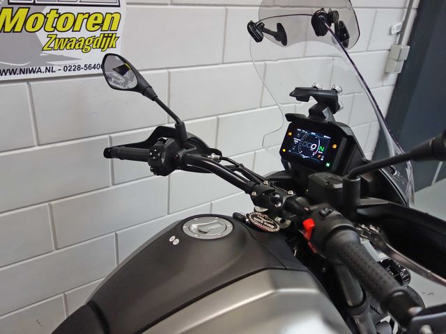 moto-guzzi - v-85-strada