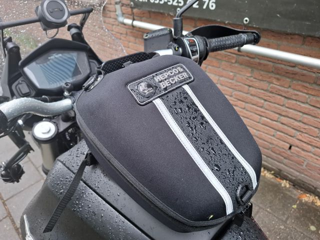 moto-guzzi - v-85-tt