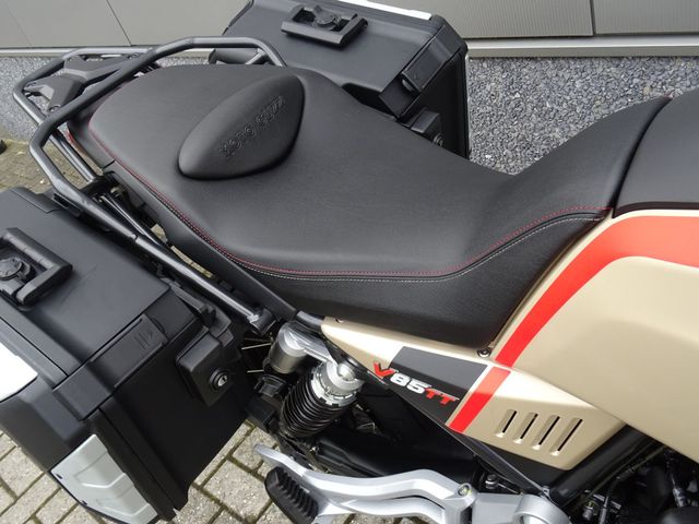 moto-guzzi - v-85-tt-travel