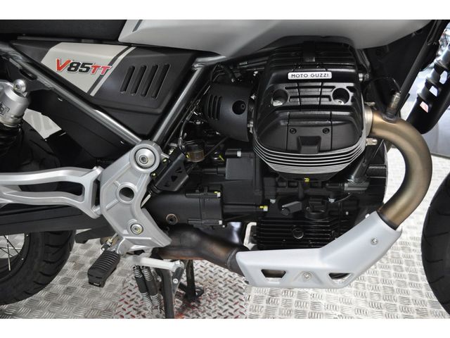 moto-guzzi - v-85-tt-travel-850