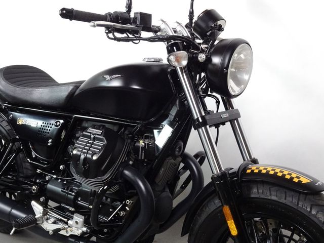 moto-guzzi - v-9-bobber
