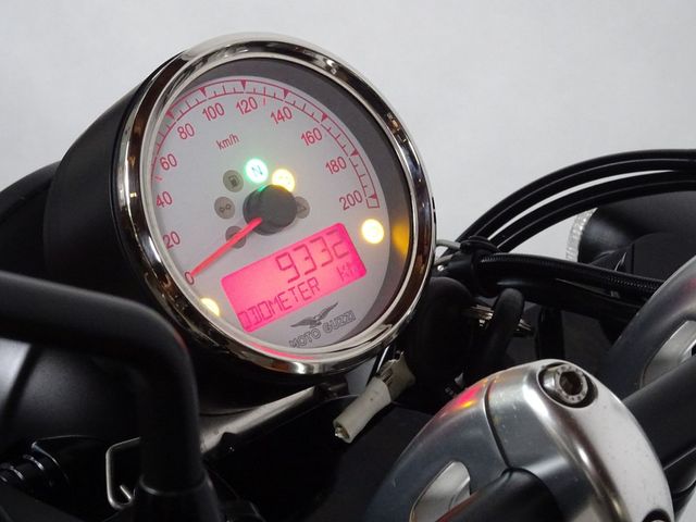 moto-guzzi - v-9-bobber