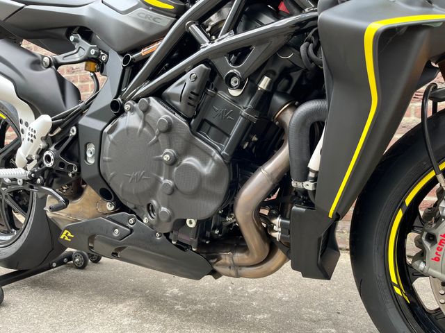 mv-agusta - brutale-1000-rr