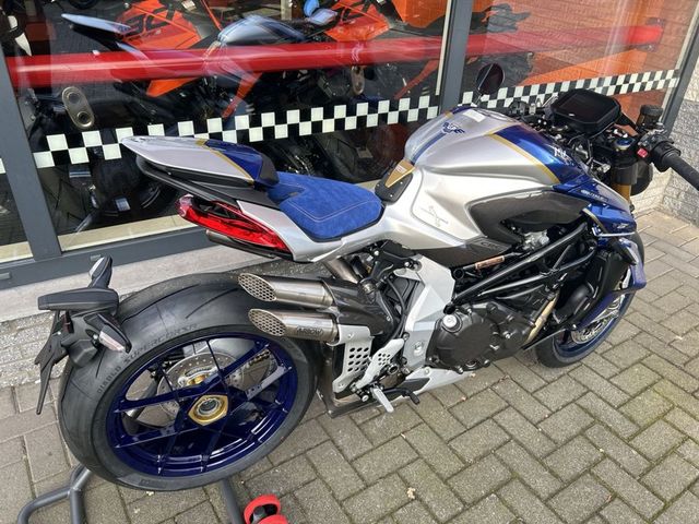 mv-agusta - brutale-1000-rr-assen