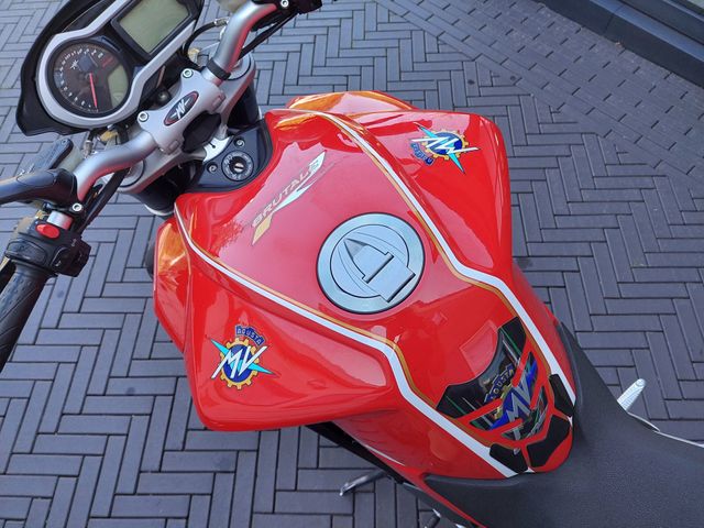 mv-agusta - brutale-1090-r