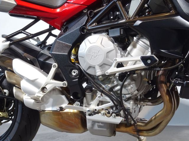 mv-agusta - brutale-800