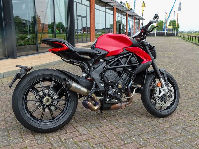 mv-agusta - brutale-800