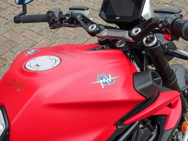 mv-agusta - brutale-800