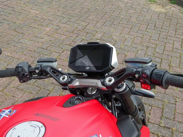 mv-agusta - brutale-800