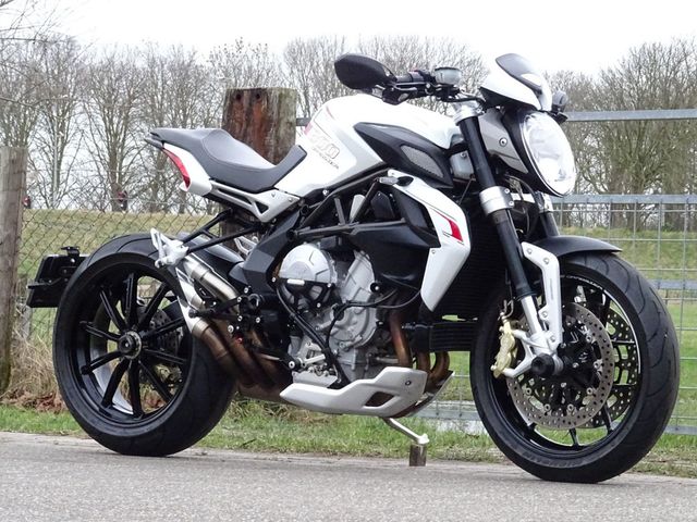 mv-agusta - brutale-800-dragster