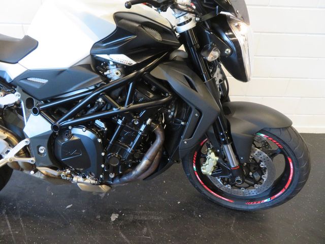mv-agusta - brutale-920