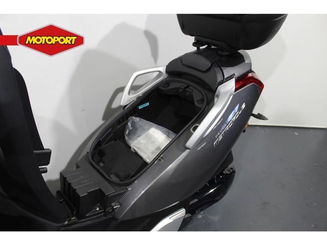 peugeot - metropolis-400