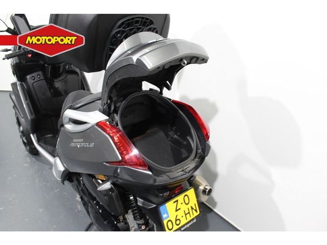 peugeot - metropolis-400