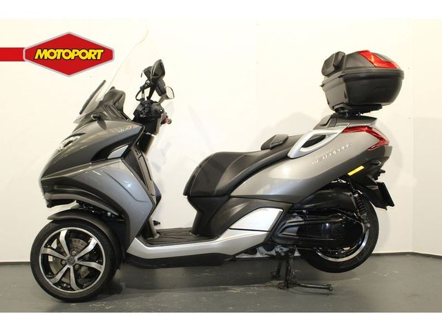 peugeot - metropolis-400