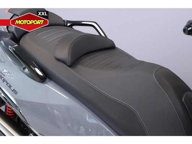 peugeot - metropolis-400