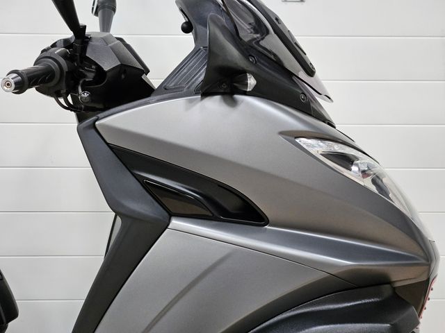 peugeot - metropolis-rs