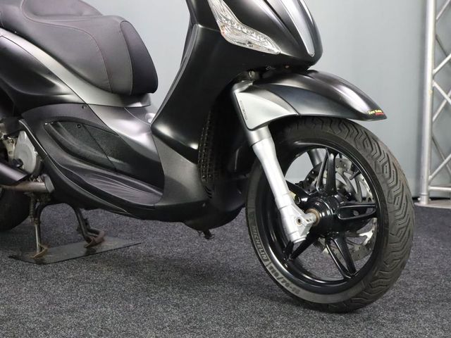 piaggio - beverly-350-sport