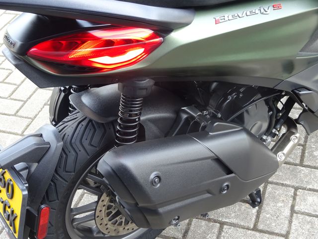 piaggio - beverly-400-s