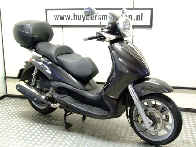 piaggio - beverly-500